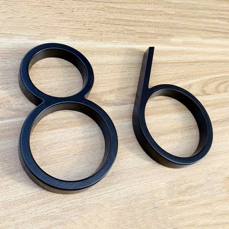 BoldLux | Black Floating House Number